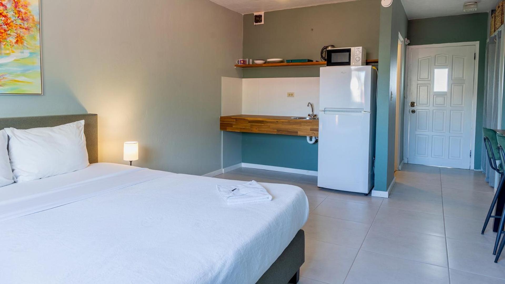 Talk Of The Town Inn & Suites - St Eustatius Oranjestad  Dış mekan fotoğraf
