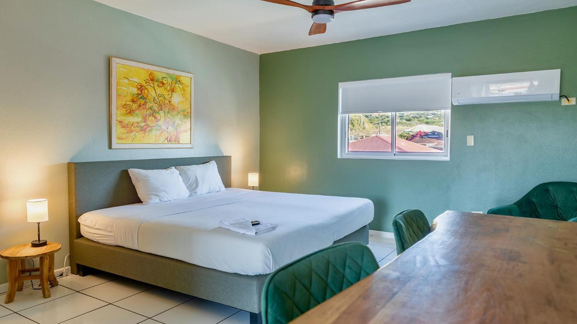 Talk Of The Town Inn & Suites - St Eustatius Oranjestad  Dış mekan fotoğraf